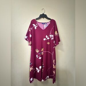 Apt. 9 Maroon Floral V-Neck Top